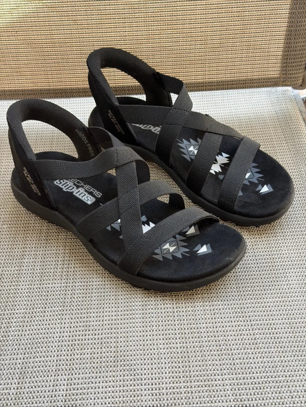 Skechers Hands Free Slip-Ins Reggae Slim Stretch Flex Black Strappy Sandals